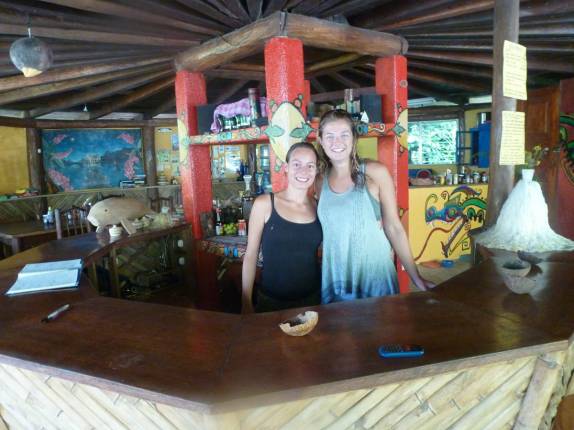 Com a Dani, uma das donas da Round House, perto de Livingston, no litoral da Guatemala